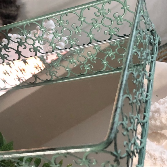 NWT Large Mirrored Green Enamel Footed Dresser Tray. - Picture 4 of 6